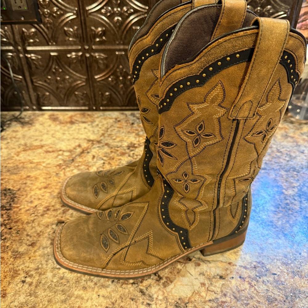 Women’s Laredo Cowboy Boots
